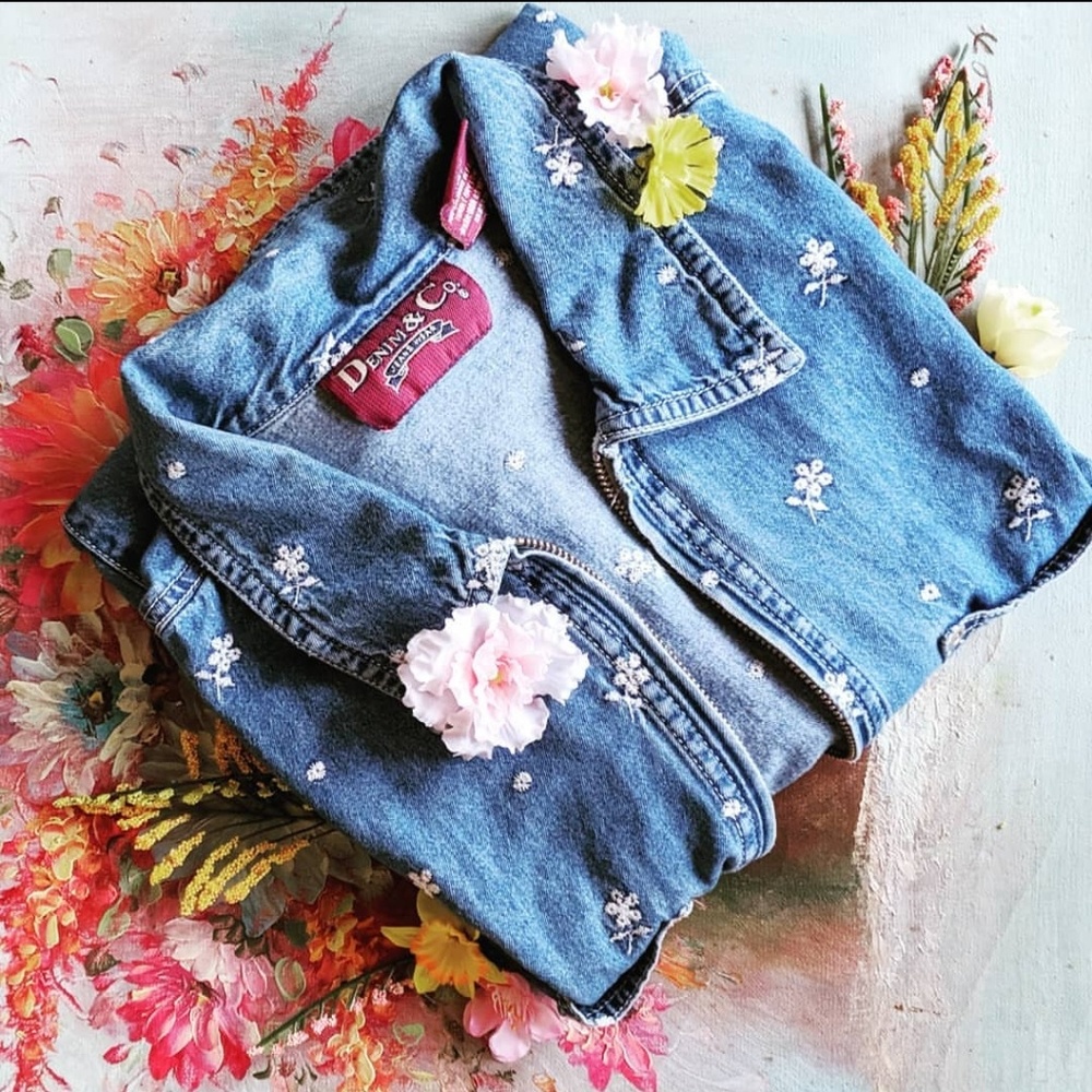 Vintage Denim and Co. Zip-Up Short Sleeve